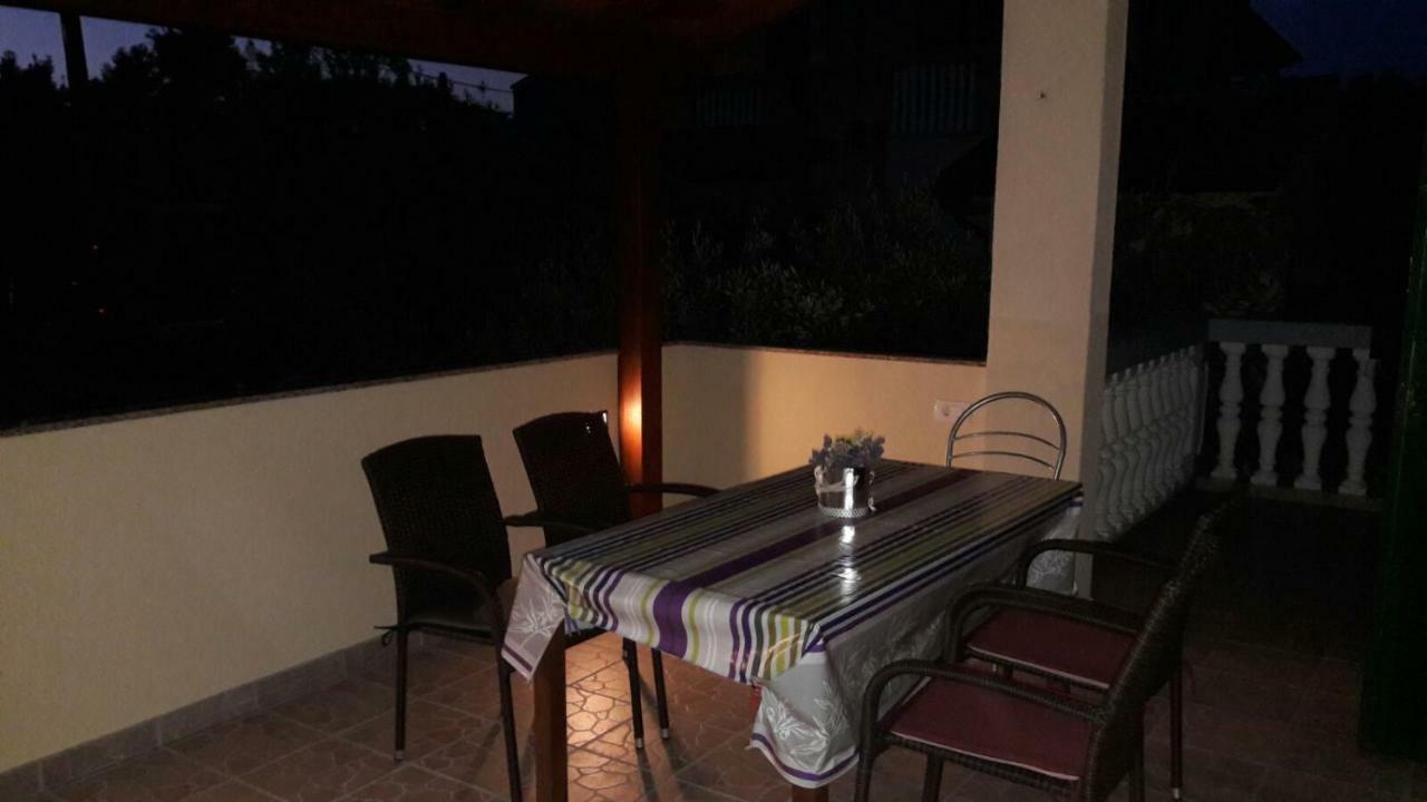 Apartmani Krpeta Пакоштане Екстер'єр фото